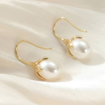 High-end Australian White Shell Pearl Earrings Vera Lux