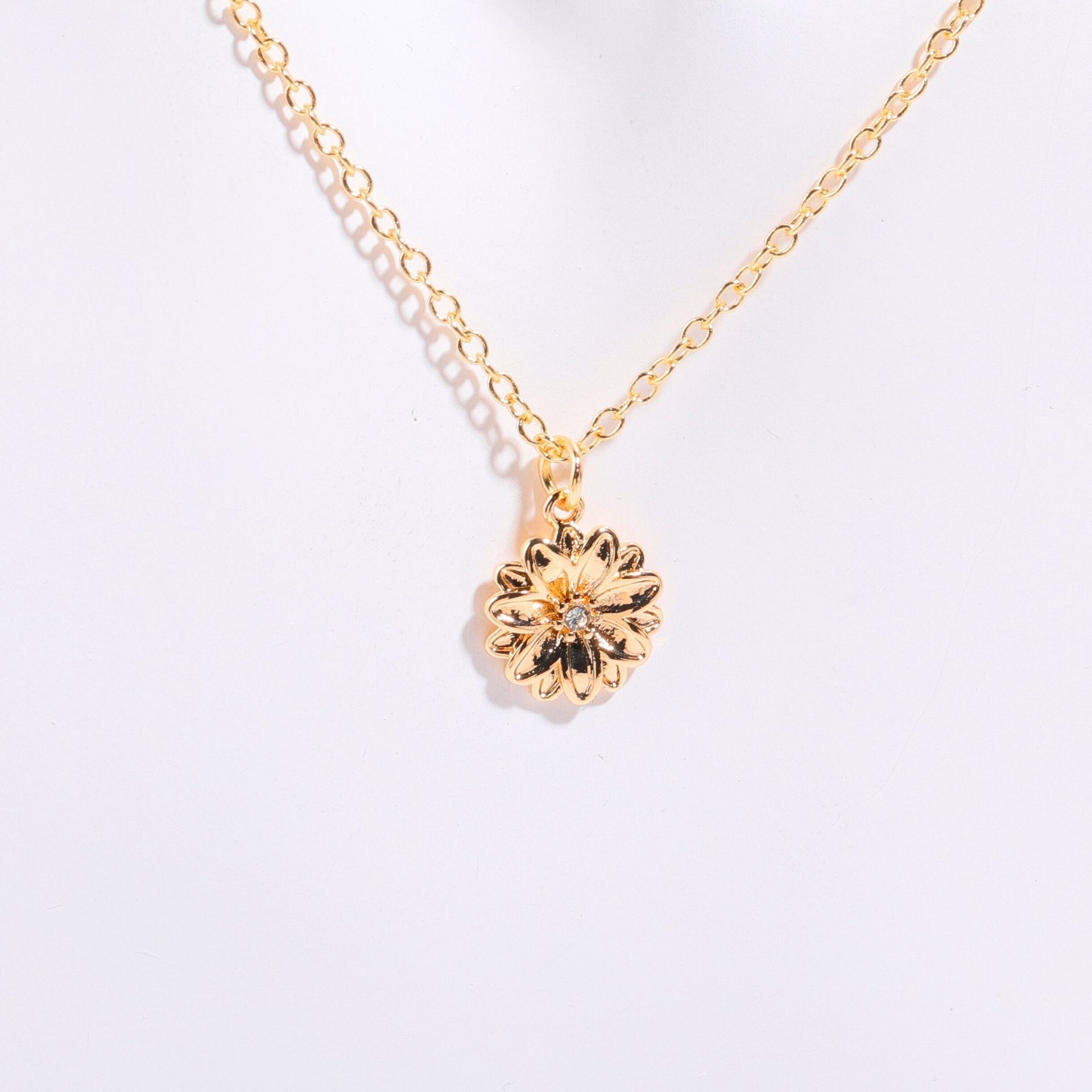 18 Gold December Birth Flower Bracelet Vera Lux