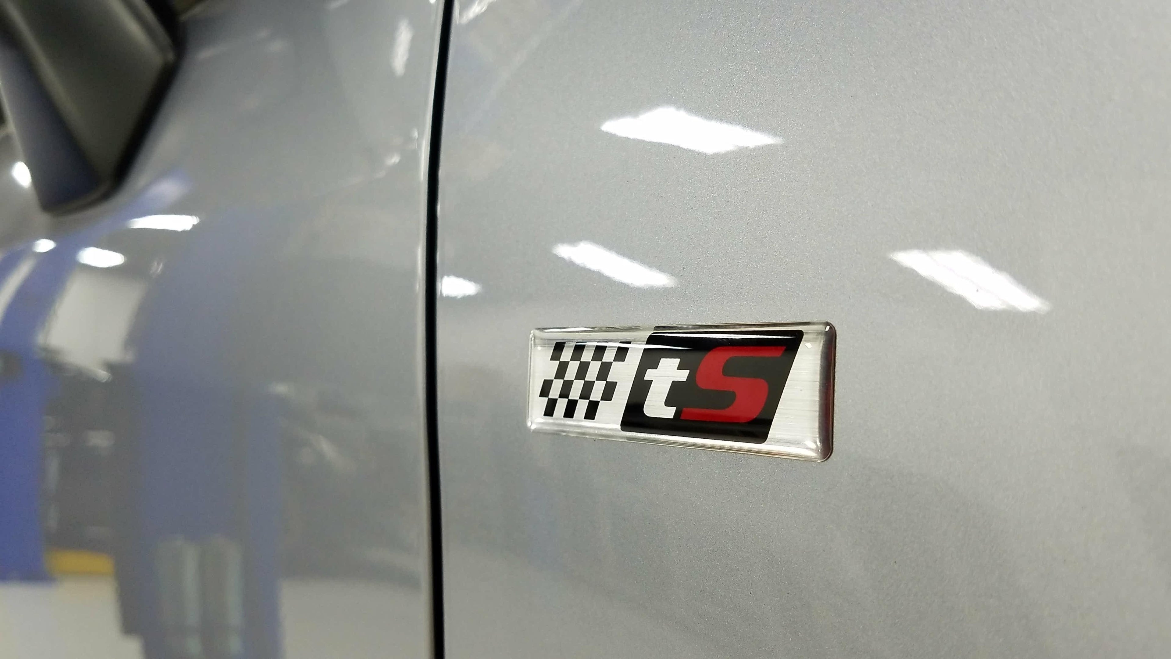 tS Fender Emblem (JDM Style) - 2014-2018 Forester StickerFab