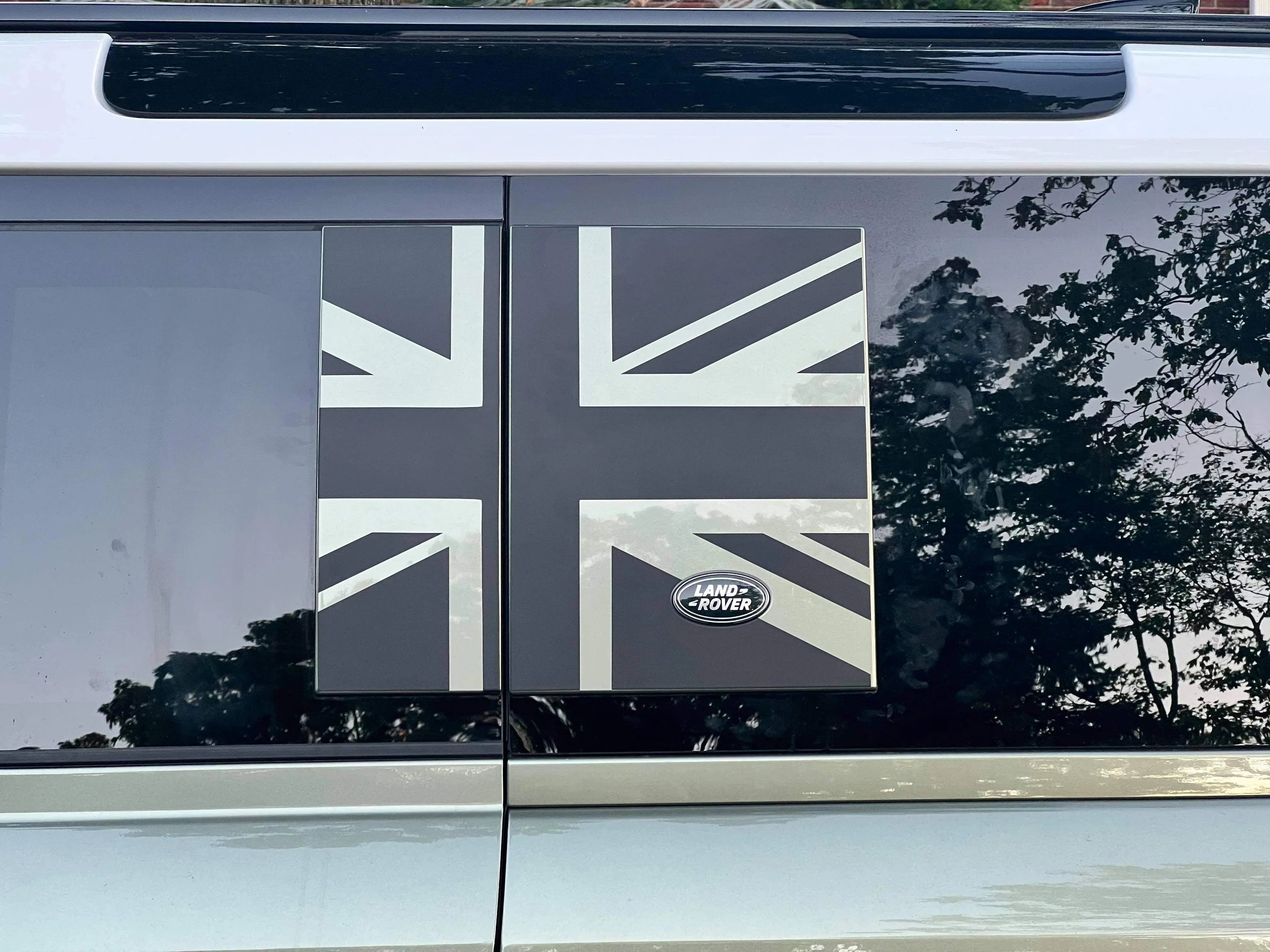 Union Jack Side Window Panel Overlay (Matte Black) - 2020+ Land Rover Defender 110 / 130 StickerFab